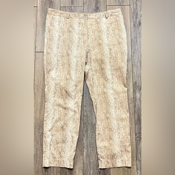 Calvin Klein Snake Skin Print beige Capri Pants size 16 - Picture 3 of 8